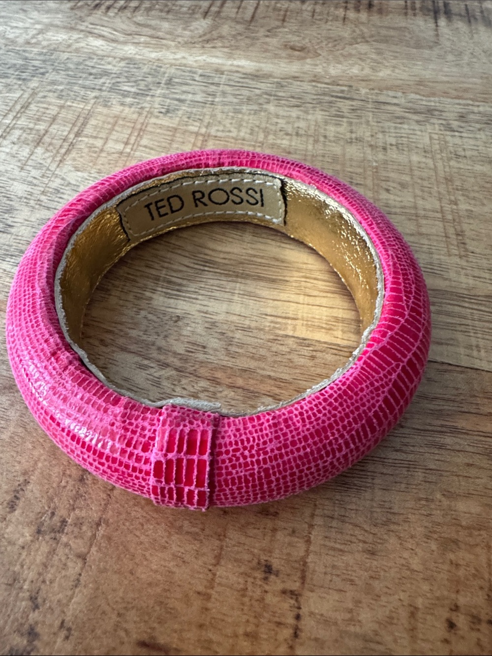 Ted Rossi Hot Pink Crocodile-Embossed leather Dome Bangle bracelet  NEW
